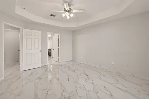 71 N Forrest Avenue La Porte TX 77571