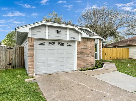 9254 Autumnsong Drive Houston TX 77064