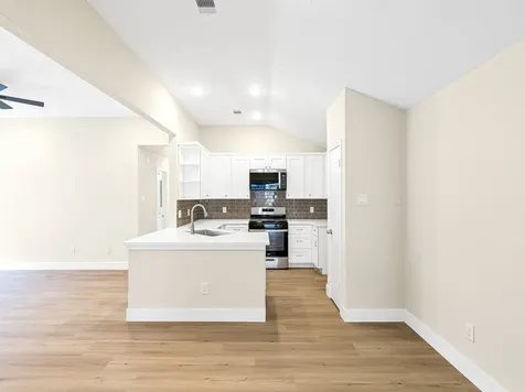 9254 Autumnsong Drive Houston TX 77064
