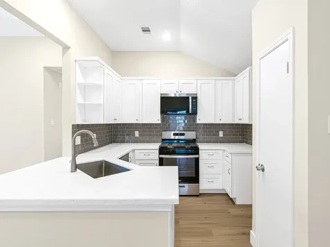 9254 Autumnsong Drive Houston TX 77064