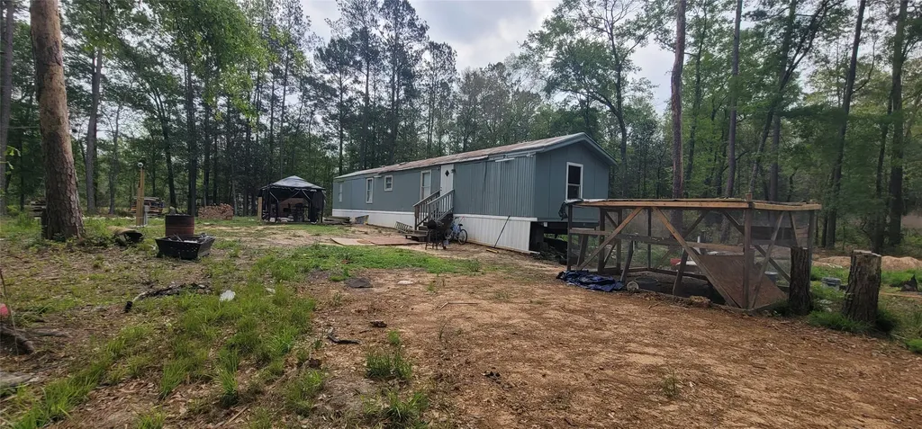 451 N Higgins Shepherd TX 77371