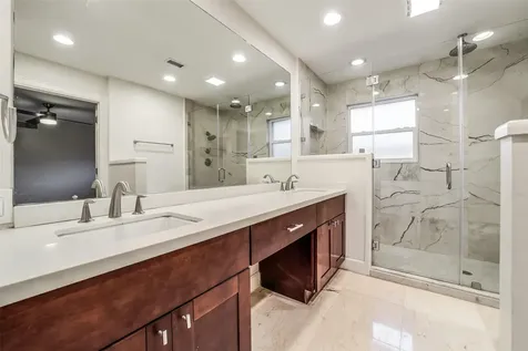 5322 Rutherglenn Drive Houston TX 77096