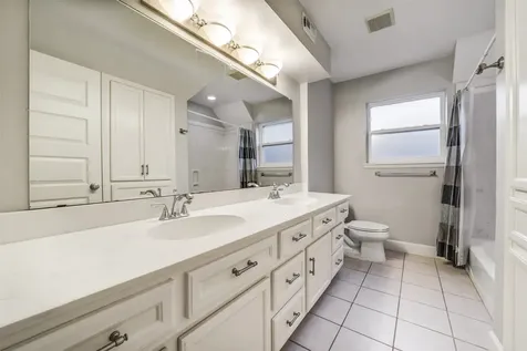 5322 Rutherglenn Drive Houston TX 77096