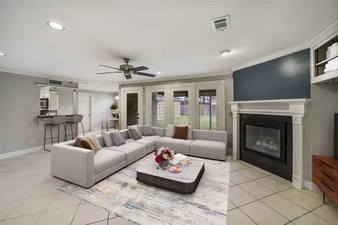 5322 Rutherglenn Drive Houston TX 77096