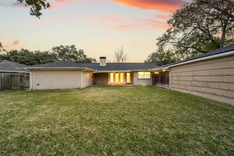 5322 Rutherglenn Drive Houston TX 77096