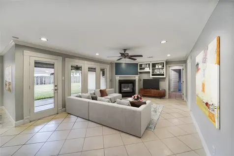5322 Rutherglenn Drive Houston TX 77096