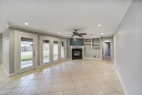 5322 Rutherglenn Drive Houston TX 77096