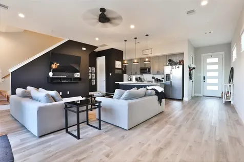 712 Pinemont Canyon Lane Houston TX 77018