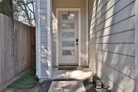 712 Pinemont Canyon Lane Houston TX 77018