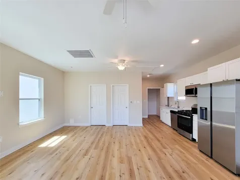 1903 Mary Street Houston TX 77026