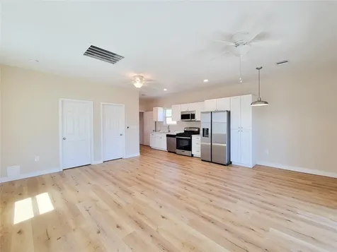 1903 Mary Street Houston TX 77026