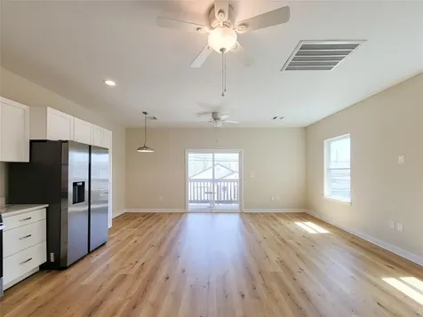 1903 Mary Street Houston TX 77026