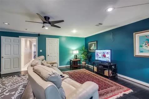 423 Marshall Street Houston TX 77006
