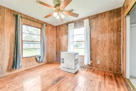 1220 Pecan Street Clute TX 77531