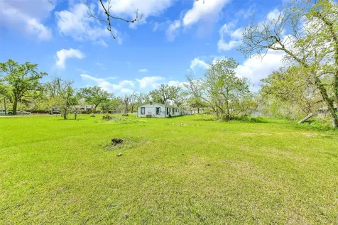 1220 Pecan Street Clute TX 77531