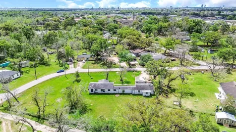 1220 Pecan Street Clute TX 77531