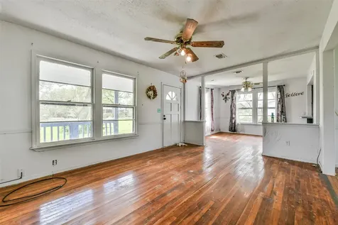 1220 Pecan Street Clute TX 77531