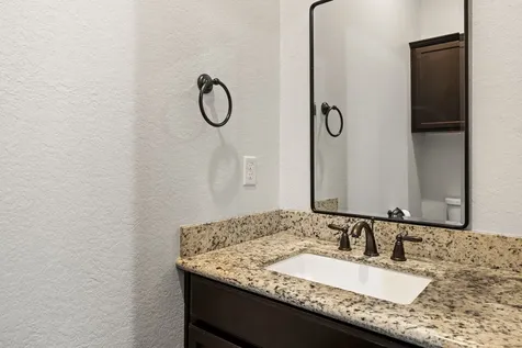 828 W 26th Street Houston TX 77008