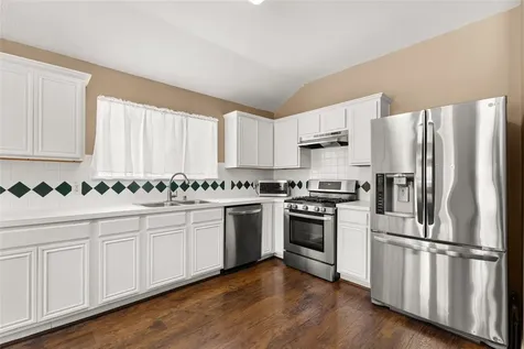 2022 Bluffton Lane Katy TX 77450