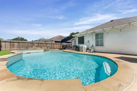 2022 Bluffton Lane Katy TX 77450