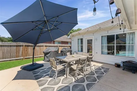2022 Bluffton Lane Katy TX 77450