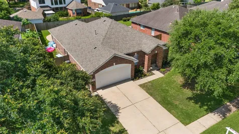2022 Bluffton Lane Katy TX 77450