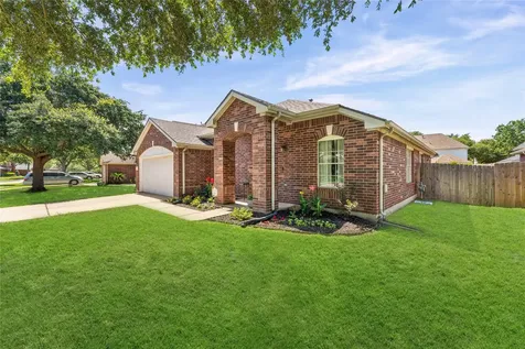 2022 Bluffton Lane Katy TX 77450