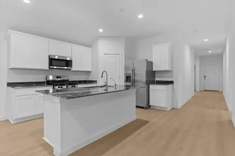 1230 Sandy Shore Lane Iowa Colony TX 77583