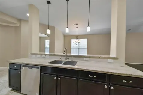 13515 Smith Lake Lane Houston TX 77044