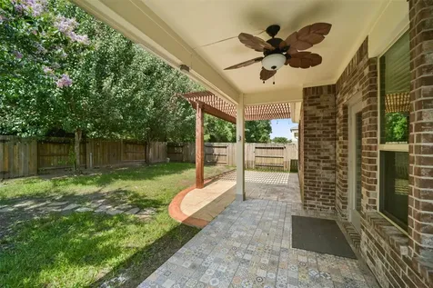 13515 Smith Lake Lane Houston TX 77044