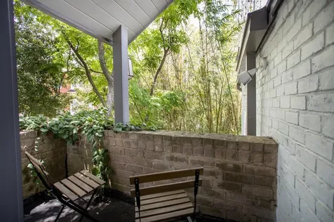 1942 Indiana Street Houston TX 77019