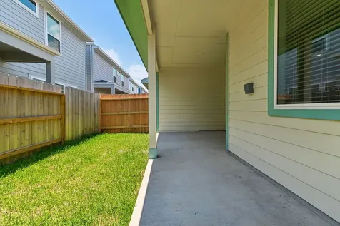 700 Sand Dollar Drive Kemah TX 77565