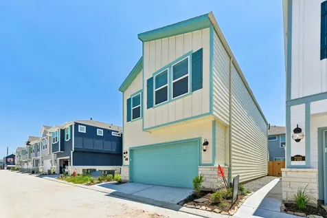 700 Sand Dollar Drive Kemah TX 77565