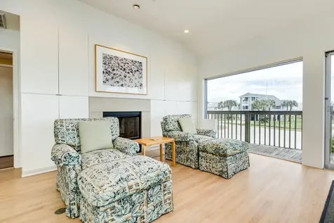 4223 Long Tom Court Galveston TX 77554