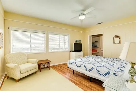 4223 Long Tom Court Galveston TX 77554