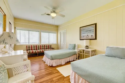 4223 Long Tom Court Galveston TX 77554