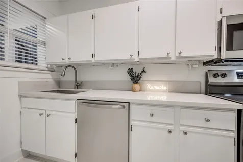 605 Bomar Street 1 Houston TX 77006