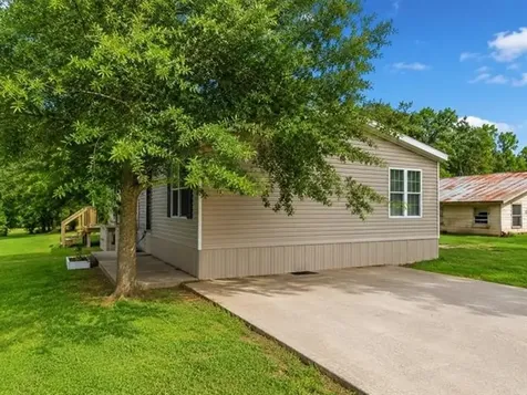 669 & 685 W Fm 1004 Kirbyville TX 75956