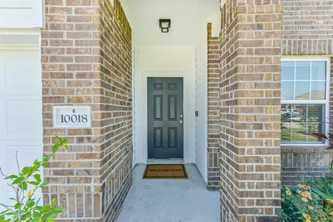 10018 Chase Court Baytown TX 77521