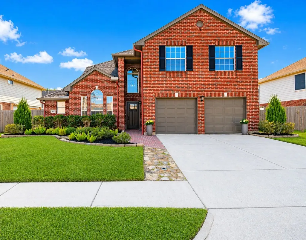 1104 Lake Shore Drive Pearland TX 77581