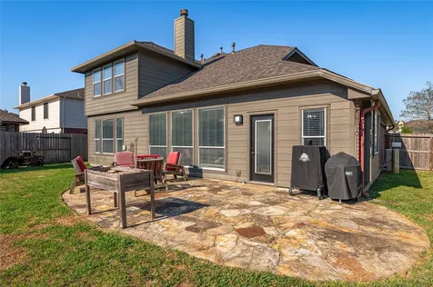 1104 Lake Shore Drive Pearland TX 77581