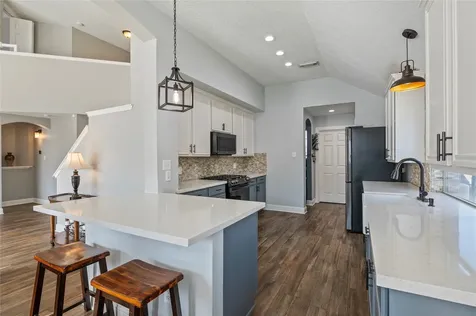 1104 Lake Shore Drive Pearland TX 77581