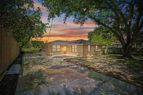 638 Cleo Street Fresno TX 77545