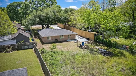 638 Cleo Street Fresno TX 77545