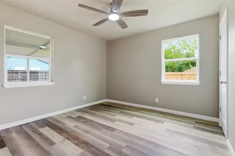 2307 Windsor Lane Pasadena TX 77506
