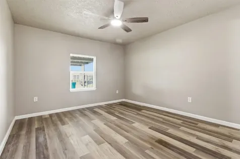 2307 Windsor Lane Pasadena TX 77506