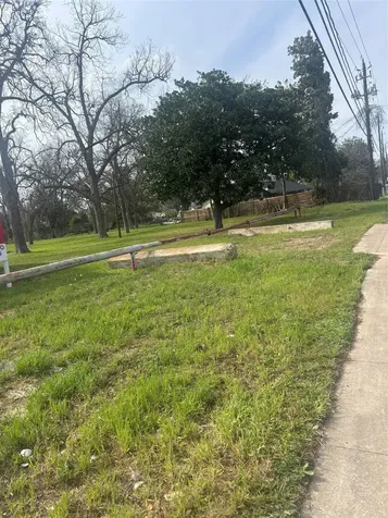 9201 Fulton Street Houston TX 77022