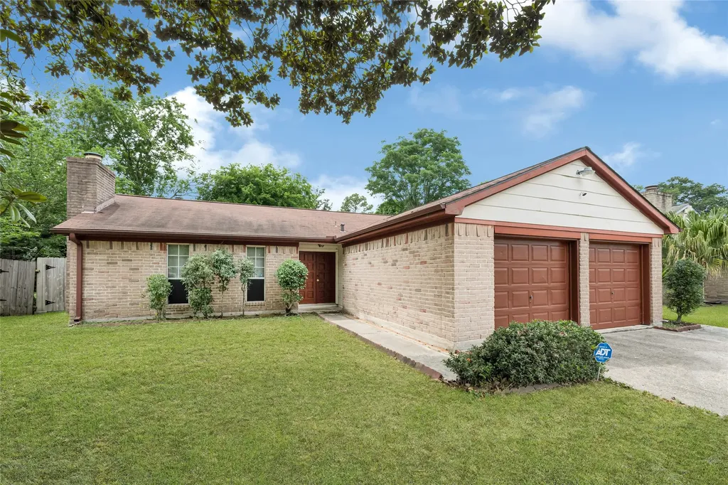 10715 Misty River Drive Houston TX 77086