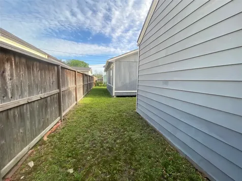 7619 Ilex Street Houston TX 77012