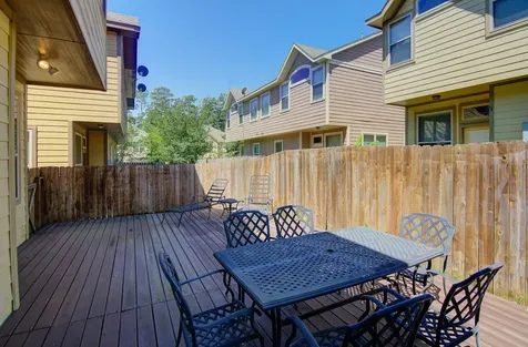 11 Cheswood Manor The Woodlands TX 77382